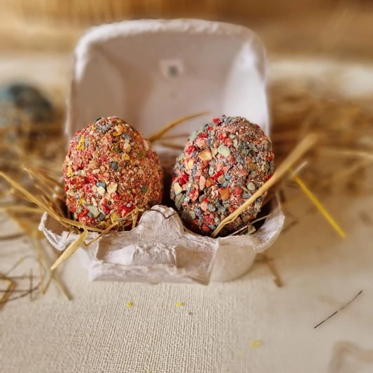 Cooka's Eggs In A Box Húsvéti Gluténmentes Tojás Alakú Kutyakeksz Díszdobozban